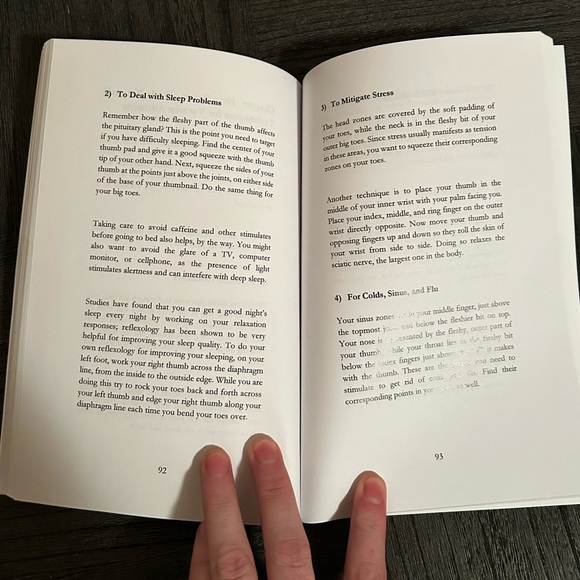 NWOT | Reflexology | Essential Guide | 2nd Edition | Paula Thayer - Picture 4 of 11